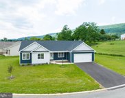 159 Saffron Blvd, Centre Hall image
