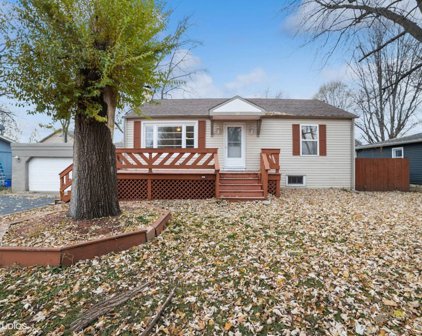 137 Beck Avenue, South Elgin