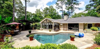 95 Laurel Ne Drive, Atlanta