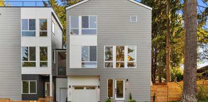 1207 NE 104th Street, Seattle