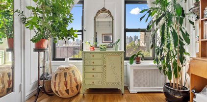 172 E 4th  Street Unit 8B, New York