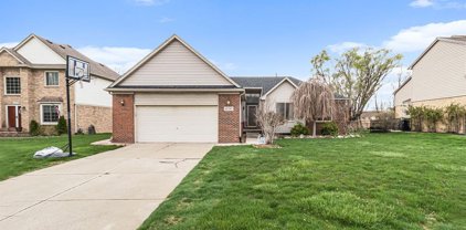 52381 CREEK, Chesterfield Twp
