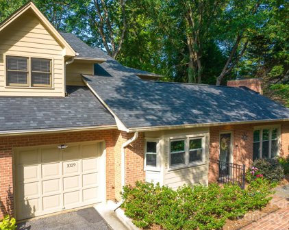 1029 1st Ne Street, Hickory