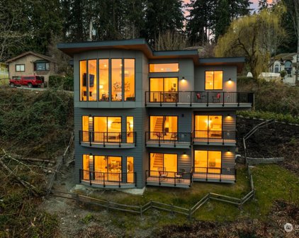 16900 SE 38th Place, Bellevue