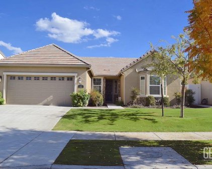 412 Fawn Lily, Bakersfield