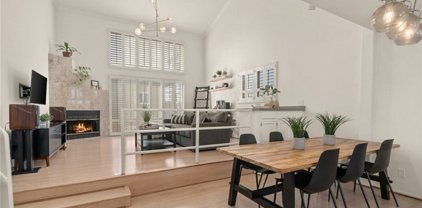14853 Hartsook Street Unit 107, Sherman Oaks
