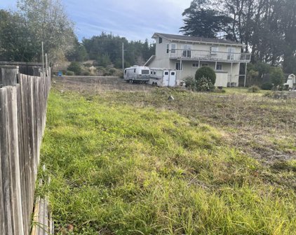 00 Pearl, Moss Beach