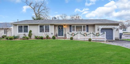 969 Beacon Avenue, Brick