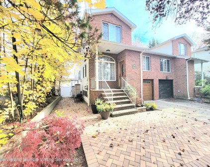 111 Highland Road, Staten Island
