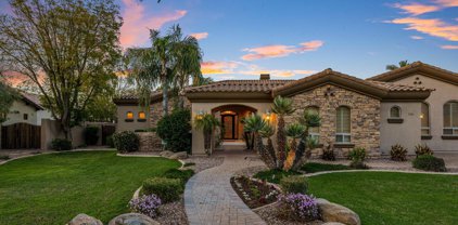 2086 E Champagne Place, Chandler