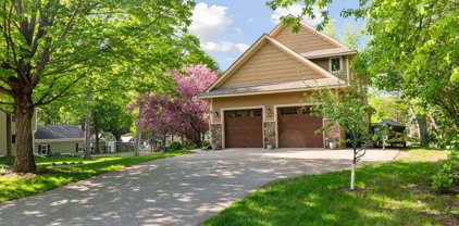 19080 Azure Road, Deephaven