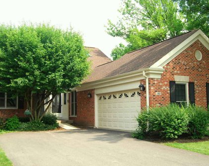 2182 N Lake Shore Circle, Arlington Heights