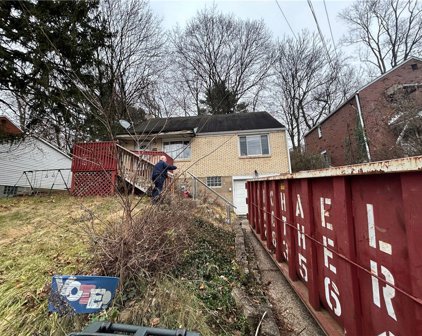 629 Beulah Rd, Penn Hills
