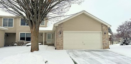 7568 Woodbridge Lane, Portage