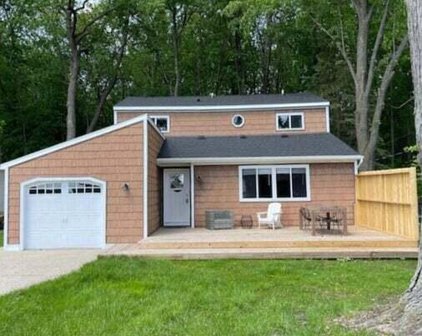 2255 Parker Drive, Wayland