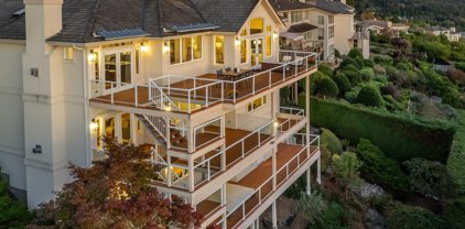 15361 SE 59th Street, Bellevue