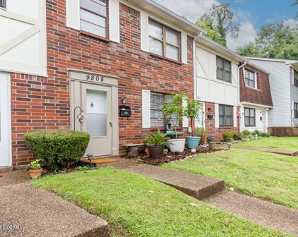 9808 Oakshire Dr, Jeffersontown