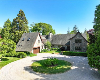 84 Wagner Road, Westerly