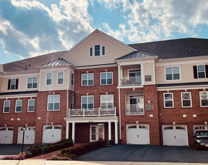 21025 Rocky Knoll Sq Unit #206, Ashburn