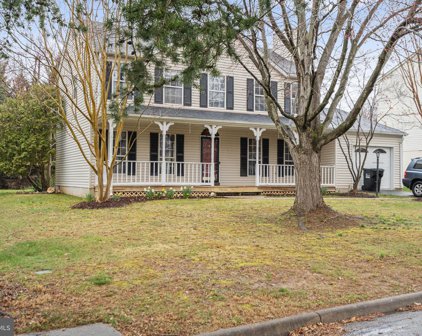 5876 Pontiac Dr, Woodbridge