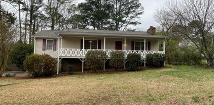 404 Crossing Court, Woodstock