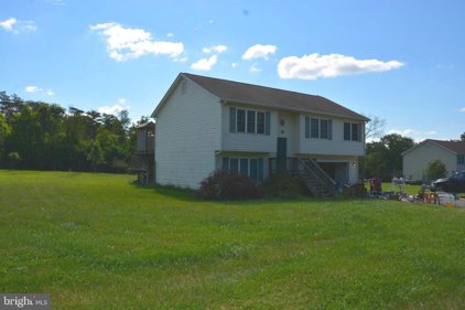13 Addison Ter, Berkeley Springs