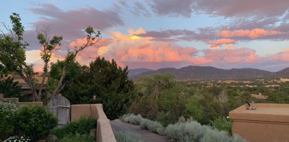 121 Michelle Drive, Santa Fe