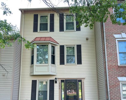 7377 Emerald Dr, Manassas
