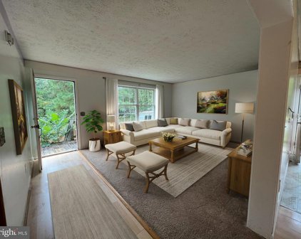 401 Little Creek Rd, Troy