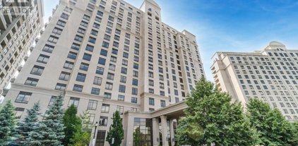 9245 Jane Street Unit 609, Vaughan