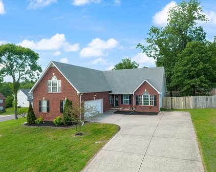 1901 Champlain Dr, La Vergne