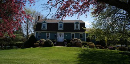 2 Catherine Cir, Stow