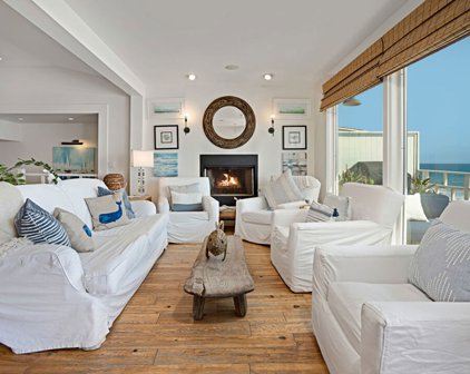 20812  Pacific Coast Hwy, Malibu