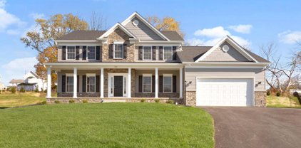 768 Chatelaine Ct, Sykesville