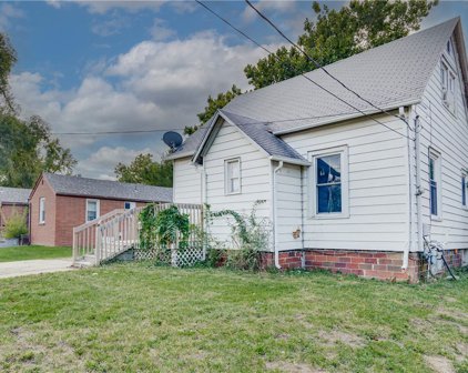 4220 NE 10th Street, Des Moines