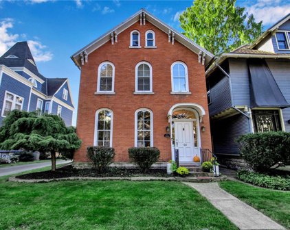 138 Lexington  Avenue, Buffalo City-140200