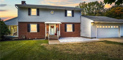 362 N Elm Avenue, Tallmadge