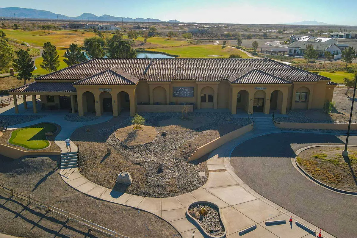 Anyone who lives from Needles, Ft. Mohave, Bullhead City, Laughlin, Parker, Kingman or Lake Havasu City can enjoy discounted rates, as a Local, at Los Lagos Golf Club.