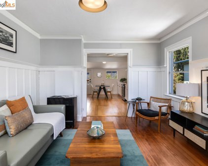 1037 Cedar Street, Berkeley