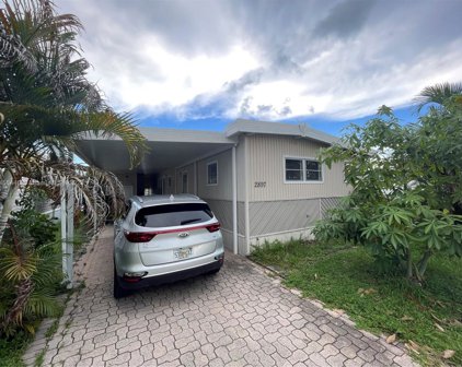 2897 Lakeshore Dr, Dania Beach