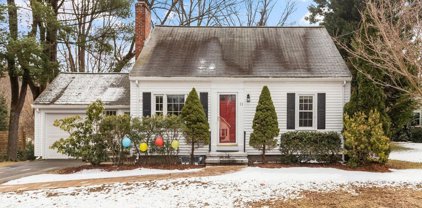 11 Valley View Rd, Wayland