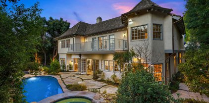 3943  Hayvenhurst Dr, Encino