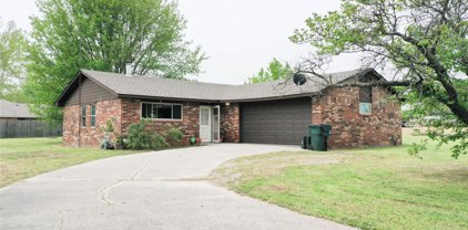 110 E Briarwood Drive Drive, Davis