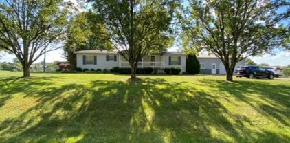 185 Carrithers Ln, Taylorsville