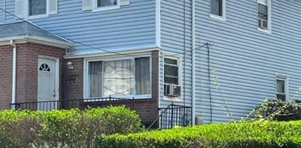 129 Drake Avenue, New Rochelle
