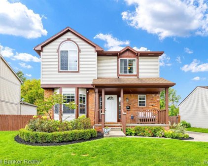 328 S CHOCOLAY, Clawson