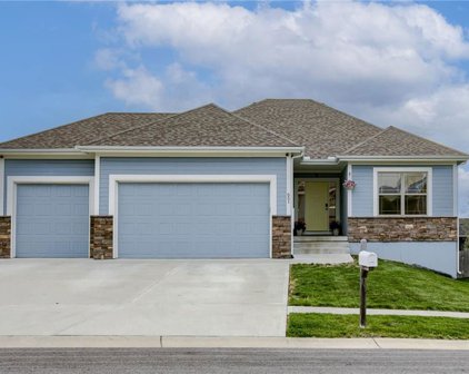 651 SW Gateway Court, Grain Valley