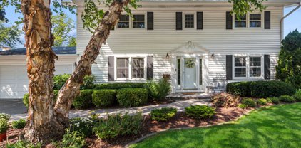 2608 Mitchell Drive, Woodridge
