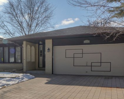 380 S Western Avenue, Bartlett