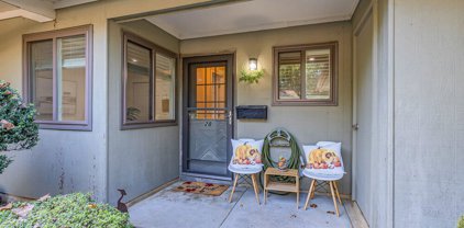 28 Friendship Court, Red Bank